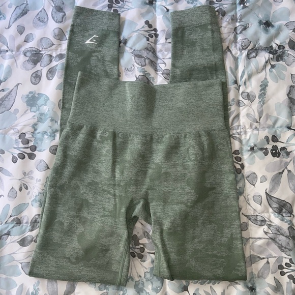 ❌SOLD❌Gymshark Light Green Camo Seamless Leggings - Picture 4 of 12